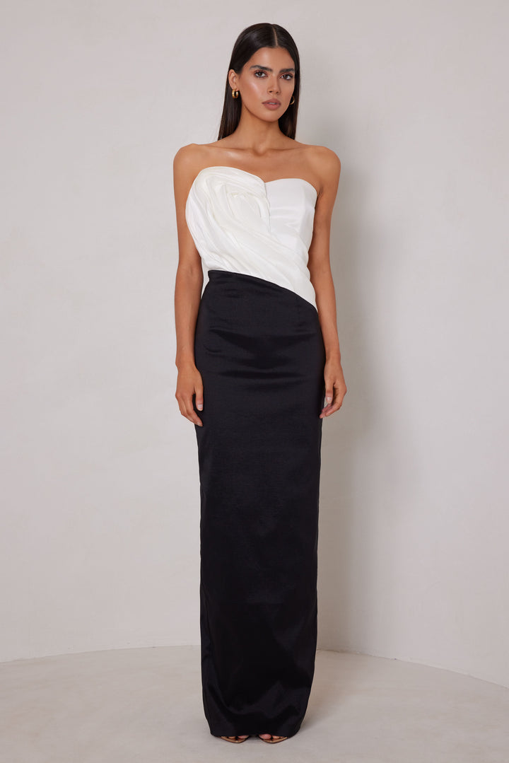 Alba Black/White - Pre-Order