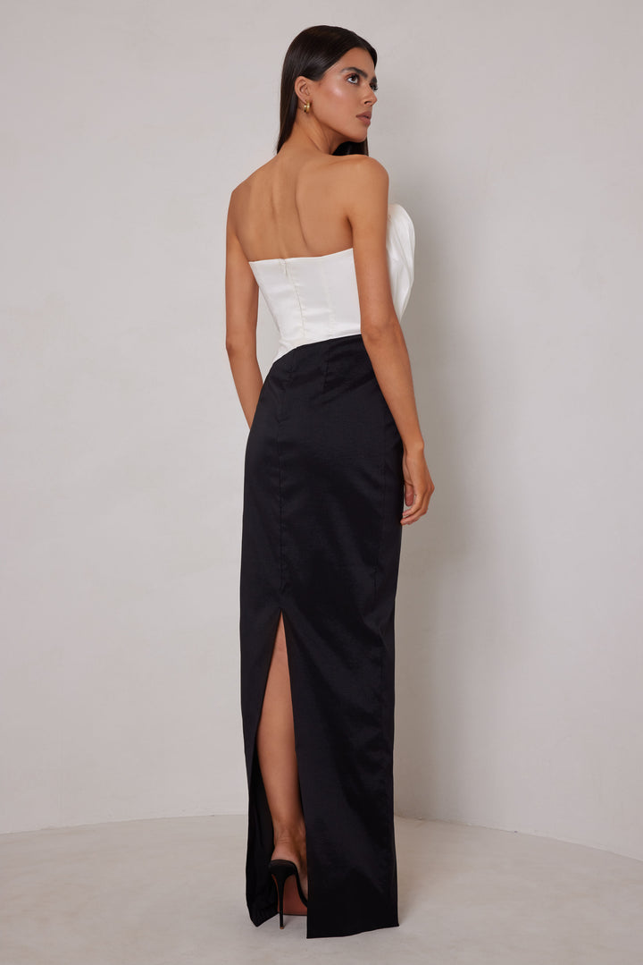 Alba Black/White - Pre-Order
